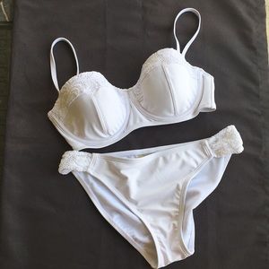 GB Gianni Bini White Crochet Bikini
